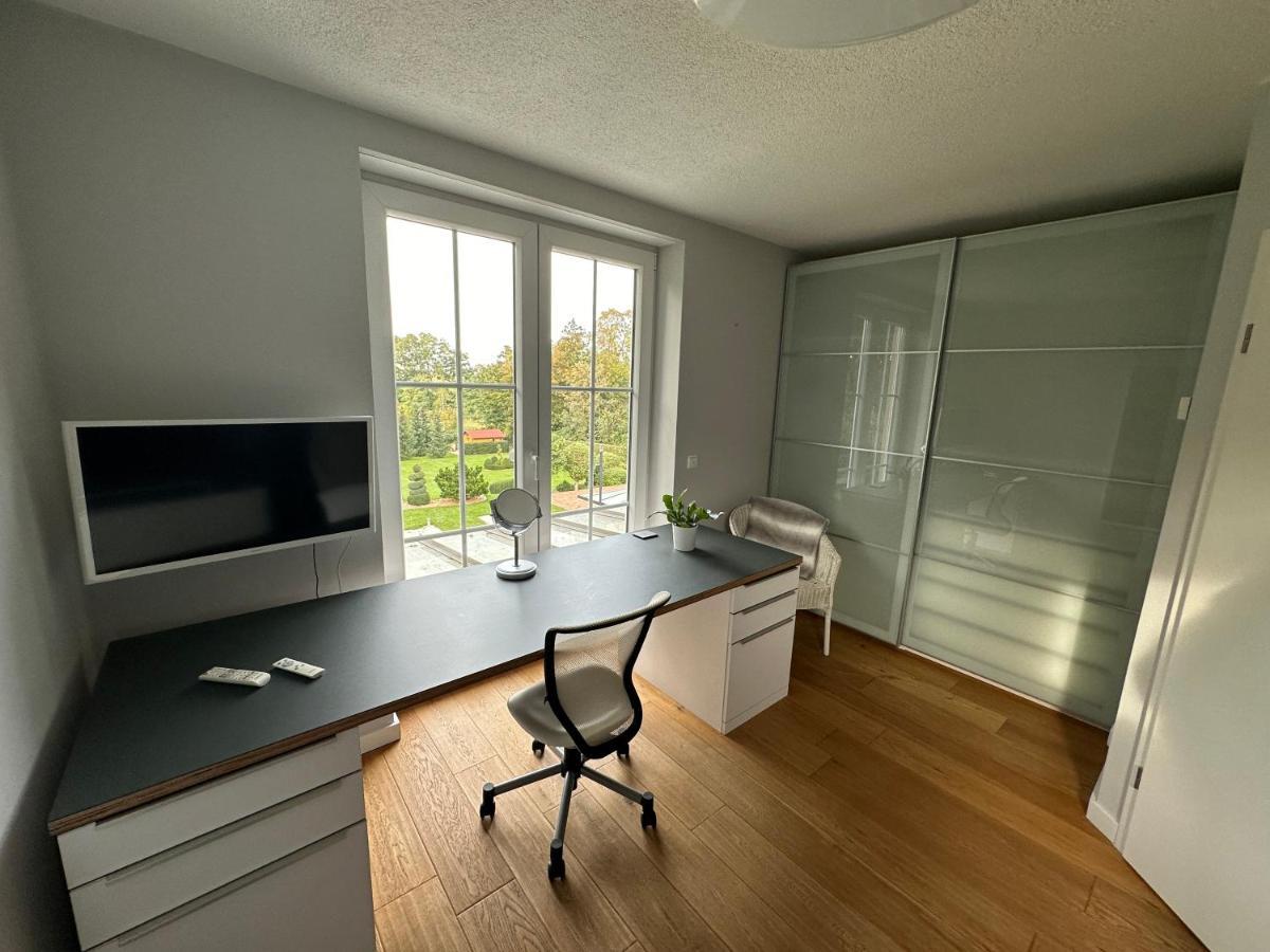 Stadtvilla In Leipzig 7 Personen 3 Schlafzimmer 2 Baeder Garten Und Terrasse Zentral Gelegen Messe Innenstadt Seen Extérieur photo